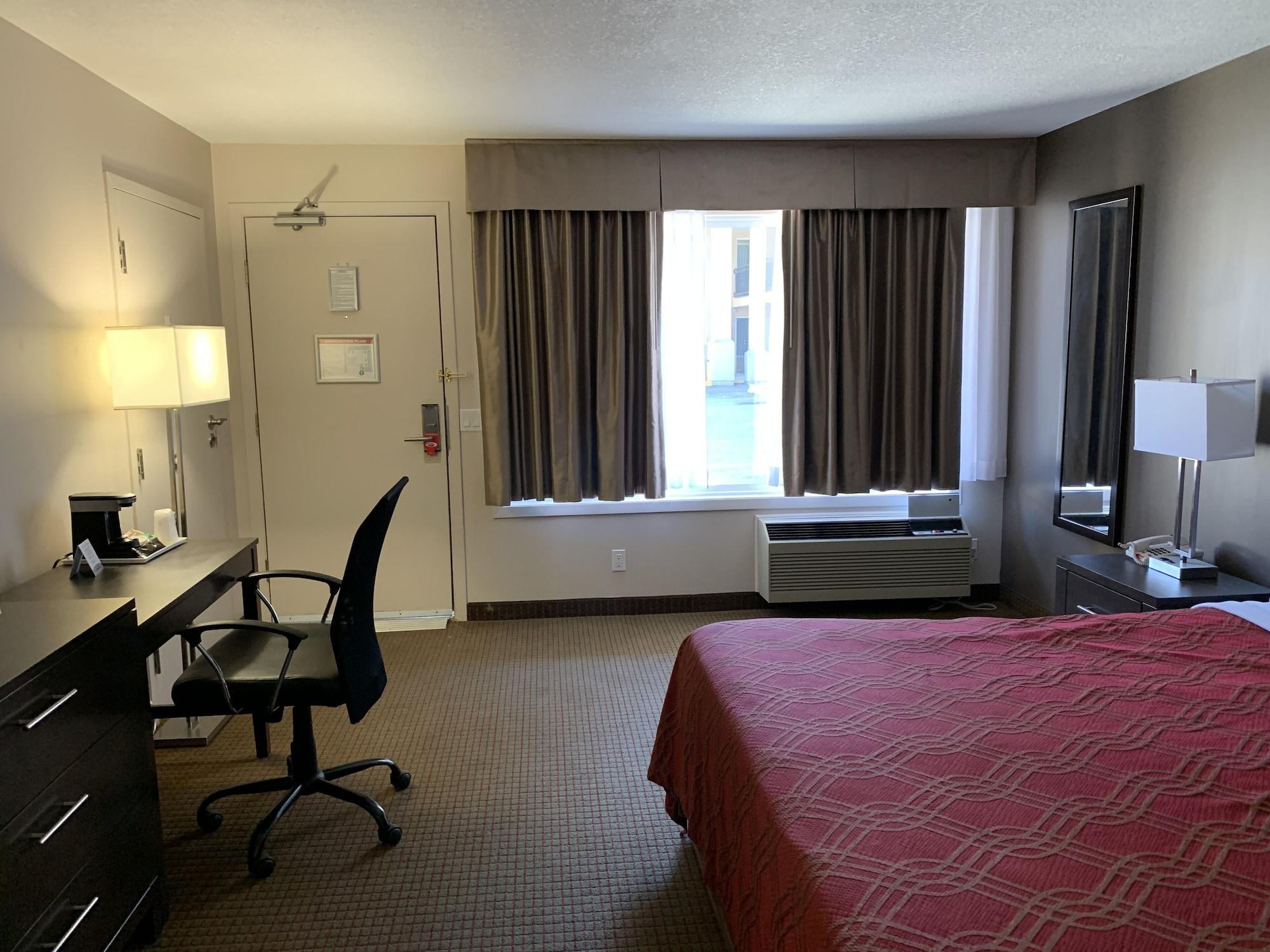 Econo Lodge Inn&Suites Lethbridge Esterno foto