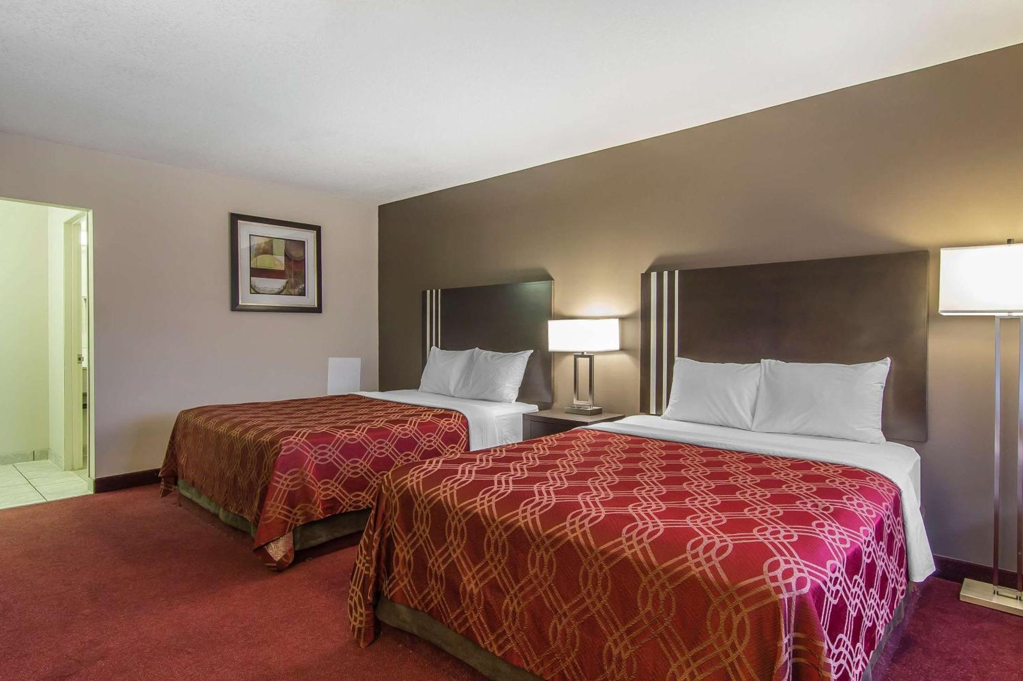 Econo Lodge Inn&Suites Lethbridge Esterno foto