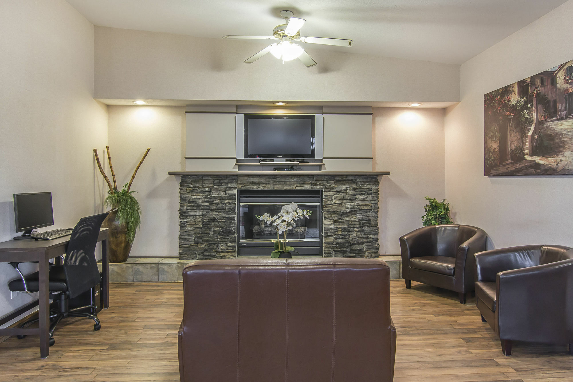 Econo Lodge Inn&Suites Lethbridge Esterno foto